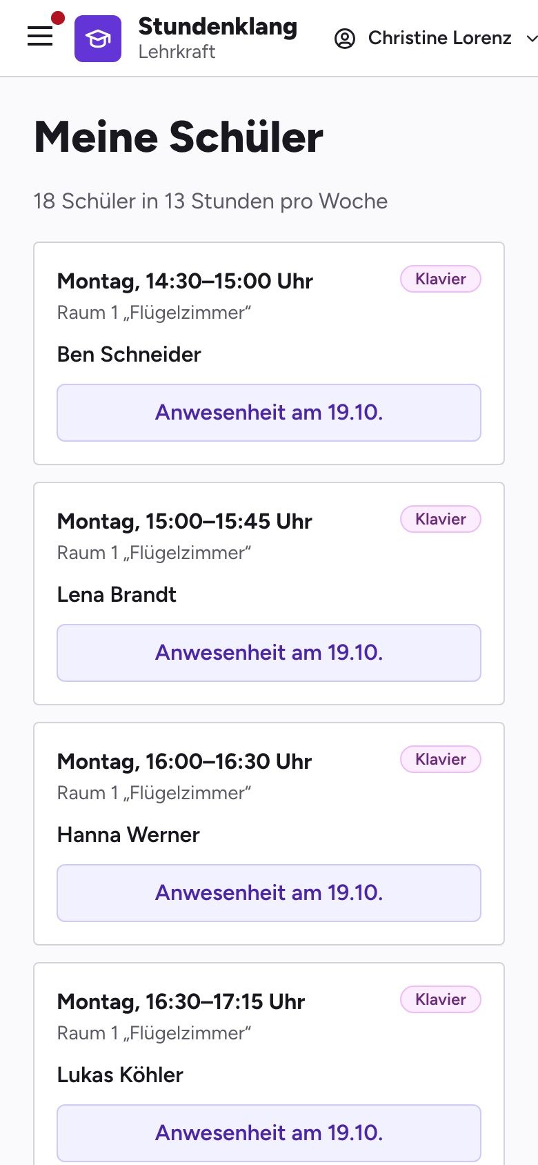 Bereich „Meine Schüler“ einer Lehrkraft auf dem Handy: Stunden der Woche mit Raum, Schüler und Knopf für die Anwesenheit
